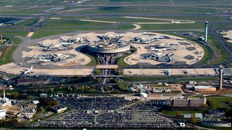 paris de gaulle terminal 1